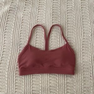 Lululemon flow y nulu bra